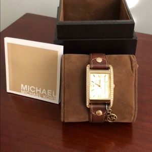 Michael Kors rectangular leather strap/brown watch